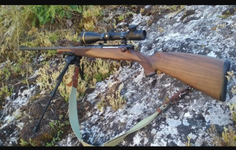 Buenas tardes pongo a la venta rifle para zurdos marca Heym sr30  calibre 300 wm .Modelo Jabalí,  cerrojo 00