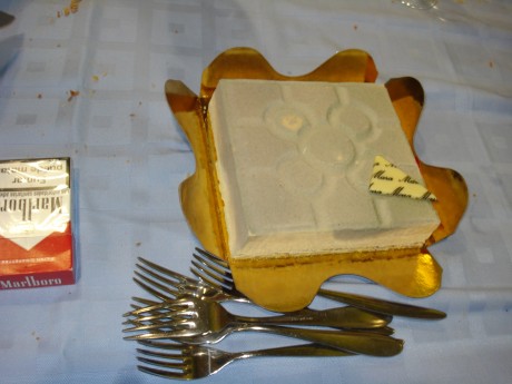 Queridos amigos: ante las expectación :8 causada por el desayuno que me he pegado esta mañana, el cual 120