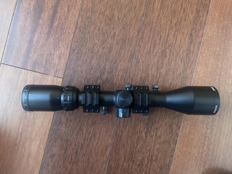Vendo visor por falta de uso. Incluye el soporte. 01