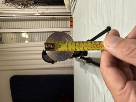 Para calibres 4,5/5,5. 
90€. Portes a cargo del comprador 10