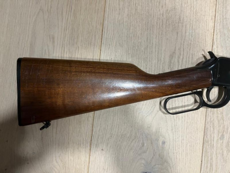 Vendo rifle palanca Winchester modelo 1894 en calibre 30-30. El rifle está como nuevo tanto exteriormente 10