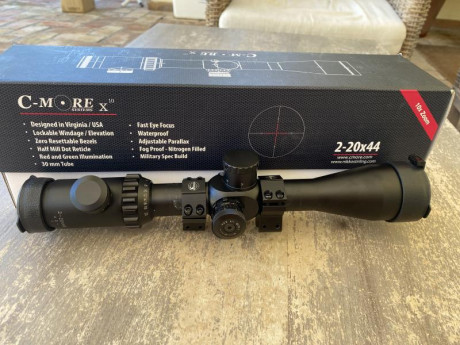 Vendo visor C-More 2-20x44. Visor C-more  2-20x44. Con iluminación roja y verde. Espectacular visor con 00