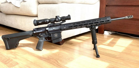 Vendo AR10 Smith&Wesson calibre 6.5 creedmoor con cañón de 20 pulgadas, ambidiestro, A ESTRENAR ni 02