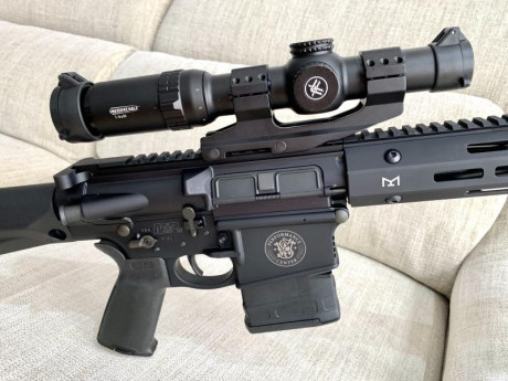 Vendo AR10 Smith&Wesson calibre 6.5 creedmoor con cañón de 20 pulgadas, ambidiestro, A ESTRENAR ni 01