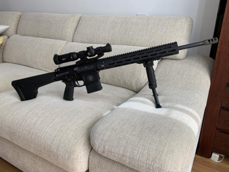 Vendo AR10 Smith&Wesson calibre 6.5 creedmoor con cañón de 20 pulgadas, ambidiestro, A ESTRENAR ni 10