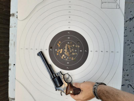 Buenos días. Me dirijo a los poseedores del Smith and Wesson modelo 14. He conseguido uno de ocasión en 110