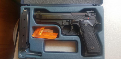 Vendo Beretta FS92 practicamente nueva siempre estuvo guiada  en " A " ahora en " F " 10