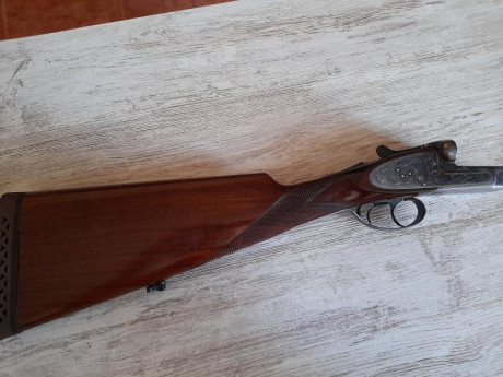 Vendo escopeta yuxtapuesta Gaspar Arizaga cañones de 70 cm con 3 y 1 estrellas,pletina larga ,cañones 22