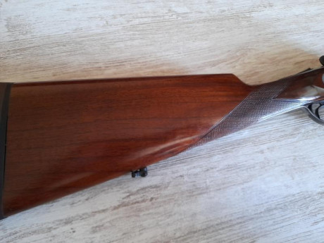 Vendo escopeta yuxtapuesta Gaspar Arizaga cañones de 70 cm con 3 y 1 estrellas,pletina larga ,cañones 21