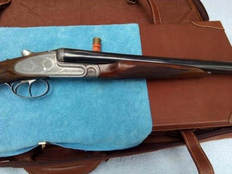 Vendo Grulla  216 con dos juegos de cañones, uno de 71 cm. con 3 y 1 estrellas y otro de 60 cm. con el 71