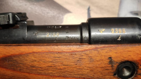 Buenas tardes,

estaba buscando más información sobre mi Mauser K98k, en referencia a los marcajes que 12