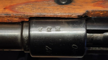 Buenas tardes,

estaba buscando más información sobre mi Mauser K98k, en referencia a los marcajes que 02