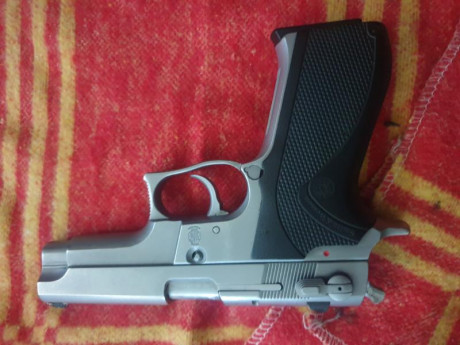 Buenas busco pistola del tipo glock 17-19, s&w, walther pqq, cz 75, 85 etc precio 300€
Tel 691764229 20