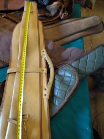 Vendo 9 fundas que tenia por casa, unas estan casi nuevas y otras no muy bien pero todas funcionales

Precio 12