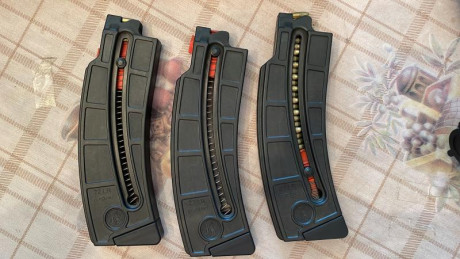 Hola vendo nimiedades rifle MP15/22. POCO USO.
VAN TRES CARGADORES UN PUNTO ROJO, ESTA BARCELONA


PIDO 01