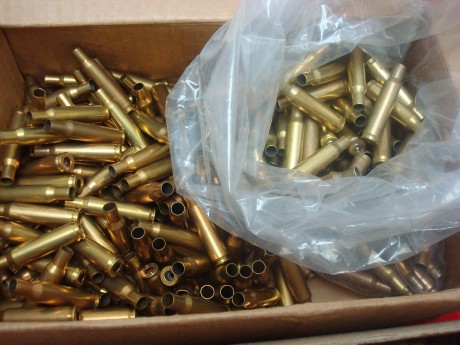 Pues eso que por exceso de rifles y no usar voy a vender mi colt,esta como nuevo,solo hemos sido dos propietarios 21