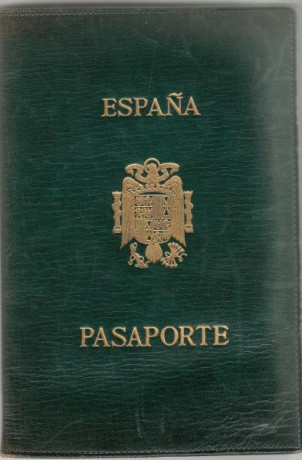  EN RECUERDO Y HOMENAJE A LOS QUE YA NO ESTÁN. 

Si pones en  GOOGLE    PASAPORTES EN LA MEMORIA   da 100