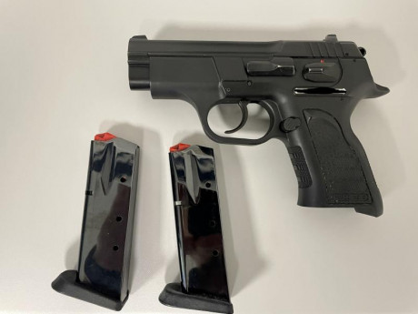 Se vende Tanfoglio Force 99 c sin prácticamente uso. Tendrá unos 50 disparos (arma de defensa). IMPORTANTE: 02