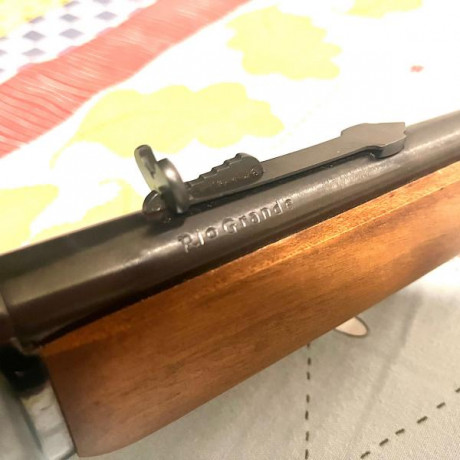 Palanquero Rossi Río Grande
Perfecto estado
Guiado en D
Calibre 45/70
Precio 850,-€ + portes 
Pamplona 11