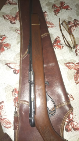 Os dejo fotos de una carabina del.22 que me.han regalado. Imagino que será de baja calidad. Es una Kassnar 01