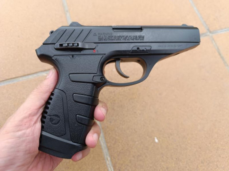 Se vende pistola GAMO P-25 Blowback, funciona con CO2. Funciona perfectamente y está bien a nivel estético. 10