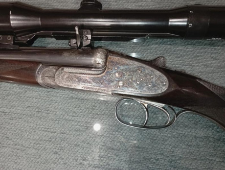 Se vende rifle Express calibre 8x57 JRS de la marca Victor Sarasqueta.
El rifle se vende con visor Zeiss 10