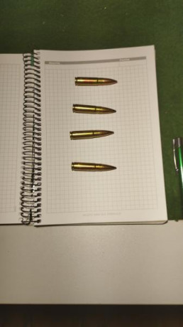 Buenos días compañeros.
Estoy recargando el calibre 300 bk con vainas nuevas y de cada 10 cartuchos  unos 100