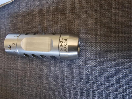 Vendo sintonizador/freno de boca ec tuner, de Eric Cortina Precisión. Rosca 5/8-24 para cal.30. 
Usado 00