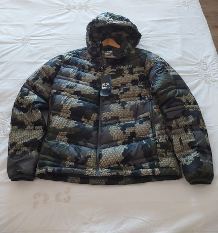 Buenas a todos.

Vendo porque una vez importada de USA vi que me había confundido de talla.

Chaqueta 00