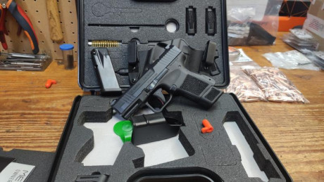 Al lío recién llegada a España la METE MC9.

Sus características pistola Slim, con muy buenos acabados, 01
