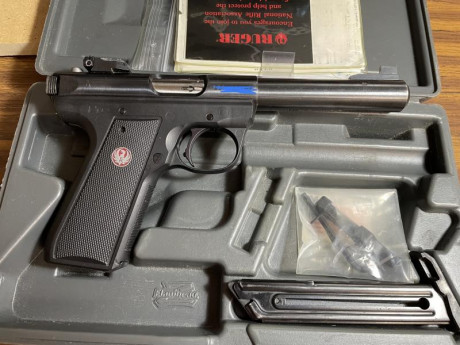 Se vende pistola Ruger Mark III Target 22/45 calibre 22. 
Es un arma totalmente fiable, de las que tira 11