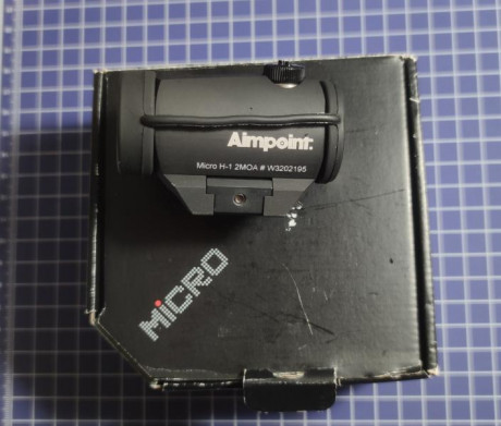 Vendo Aimpoint H1 original en perfecto estado. Tal como se ve. Solo lo vendo porque me he comprado otro 01
