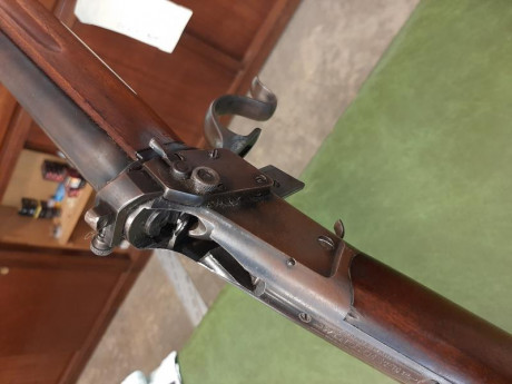 Buenas a todos,

Pongo a la venta esta auténtica joya de las armas históricas.
Se trata de un rifle winchester 01