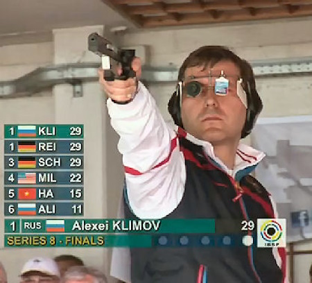 Buenas foro,

Estoy mirando armas de competición, y esta es la más baratita. No parece estar mal aunque 31