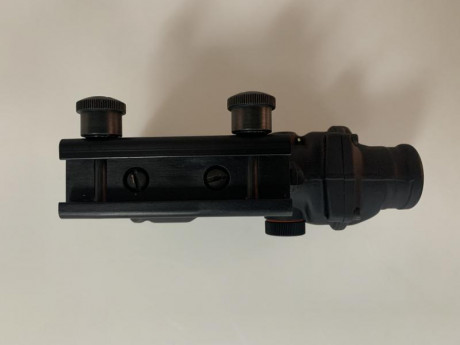 Vendo mira teléscopica Trijicon ACOG TA01 4x32. Retícula tipo crosshair se ilumina en la oscuridad. Utiliza 30