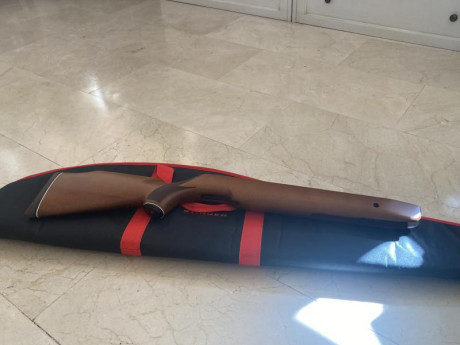 Buenas tardes
Pongo a la venta dos carabinas Weihrauch junto con varios artículos más 
Pueden venderse 60