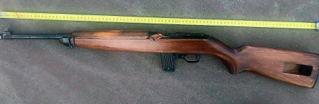 Hola a todos. Un amigo me ha pedido que le ponga a la venta en el foro este rifle ERMA M1 en calibre .22 01