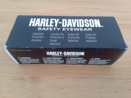 Vendo unas gafas nuevas Harley Davidson modelo HD 402
50€ 
Envío peninsular 7€. 00