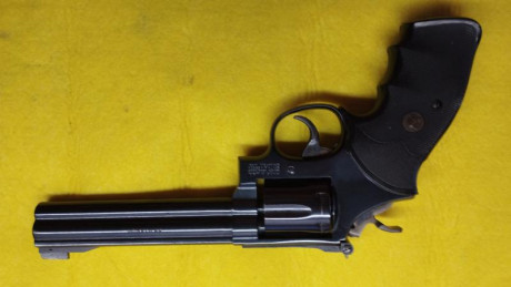 vendo revolver S&W, calibre 32 H&R (Magnum), 6", modelo 16-4, conocido como K32 Masterpiece, 01