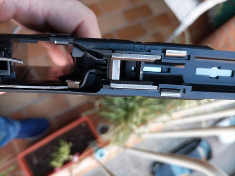 Hola a todos
Glock 19 3 Gen, 9 mm Pb, con un cargador
Sin caja.
Muy poco uso
300 euros +porte

 :birra^: 40
