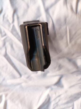 Hola a todos
Glock 19 3 Gen, 9 mm Pb, con un cargador
Sin caja.
Muy poco uso
300 euros +porte

 :birra^: 01