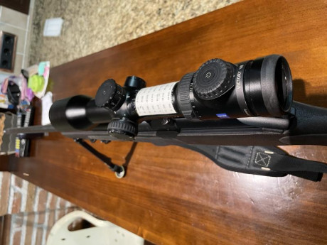 Vendo zeiss v8, con torreta balística, con pequeños roces del uso, corrige perfecto, pruebas hasta 600m, 00