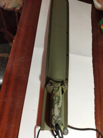 Machete de campo 
Hoja 42cm
Con funda
60€
Los dos 02