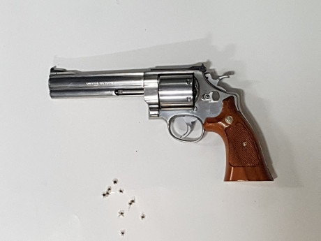 Vendo revolver Smith Wesson de 6 pulgadas de inoxidable por falta de uso y liberar cupo por 700€.
Saludos. 02