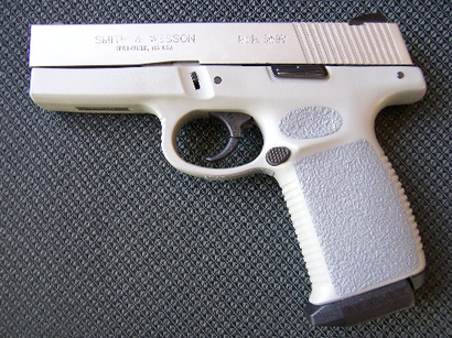 Respecto a la lija para el grip de la pistola... y para la corredera,

¿Qué tipo de lija compráis?

¿Con 20