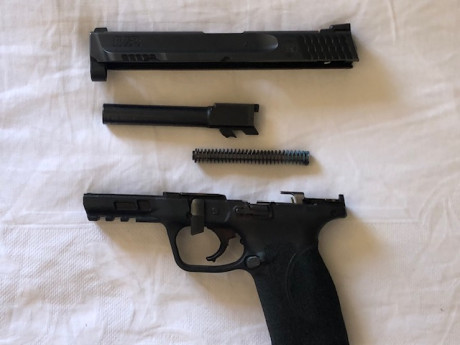 Hola, vendo pistola Smith&Wesson M&P9 2.0,  4,25” en muy buen estado, no tiene ni 200 disparos.
Maletín 00