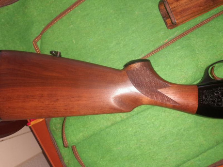 Vendo Beretta A302,calibre 12 ,maderas y metales  impecables, muy poco uso,como curiosidad tiene hasta 121