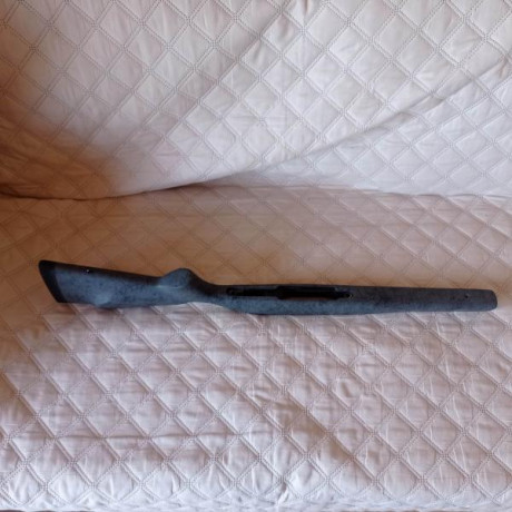 Vendo culata sintética para Weatherby Vanguard 2 de acción larga, es nueva no ha estado nunca montada 02