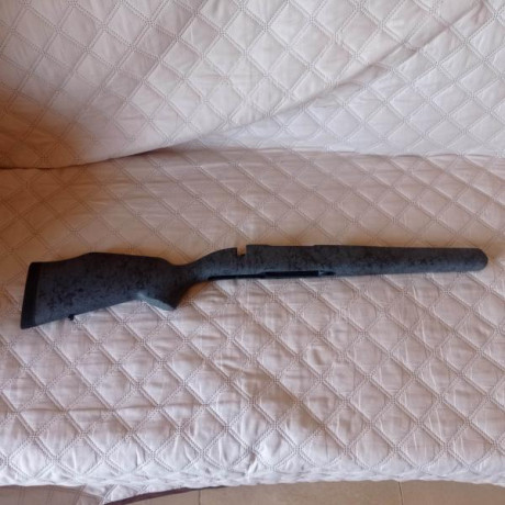 Vendo culata sintética para Weatherby Vanguard 2 de acción larga, es nueva no ha estado nunca montada 01