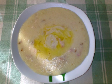 Queridos amigos: ante las expectación :8 causada por el desayuno que me he pegado esta mañana, el cual 70